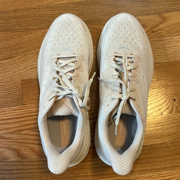 HOKA One One Clifton 9 Size 11 NEW - Picture 13 of 15